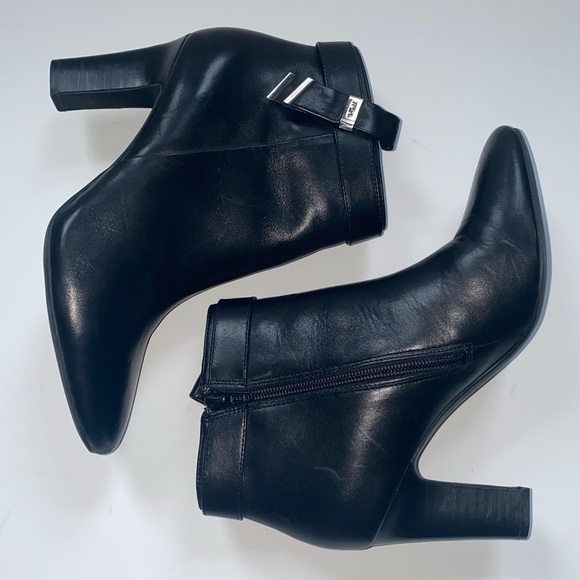 Ralph Lauren Black Leather Brinly Heeled Ankle Boots Booties 7.5 - Picture 9 of 9